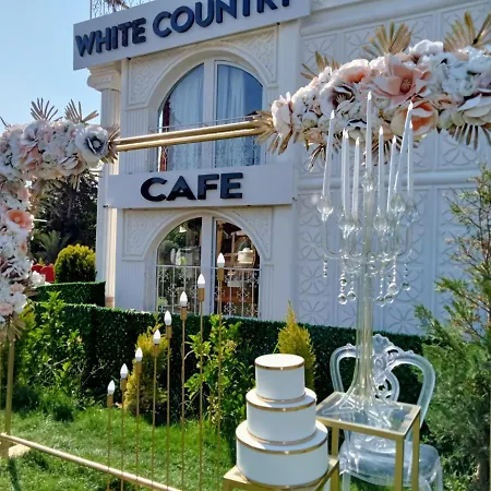 White Country Boutique מלון אנטליה
